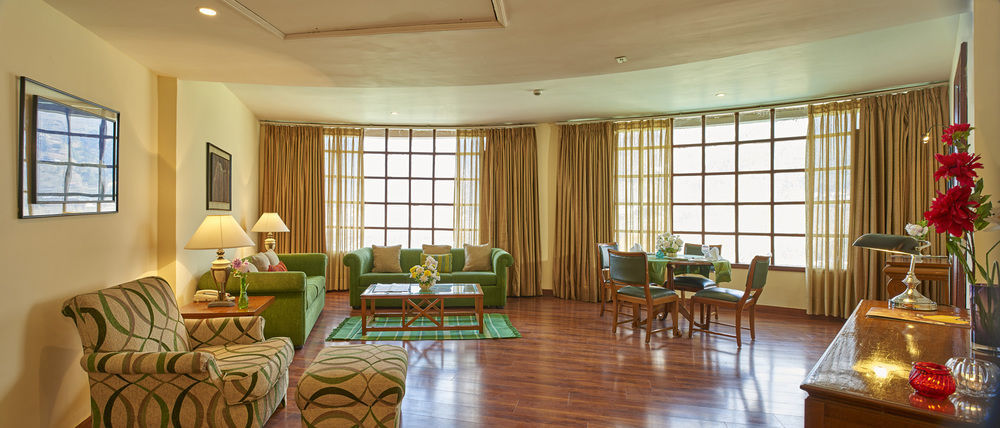 Hotel Club Mahindra White Meadows Manāli Esterno foto